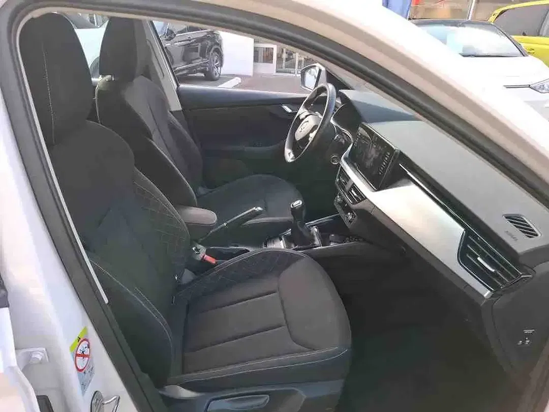 Skoda Kamiq 1.0 TSI Ambition - Thumbnail 5