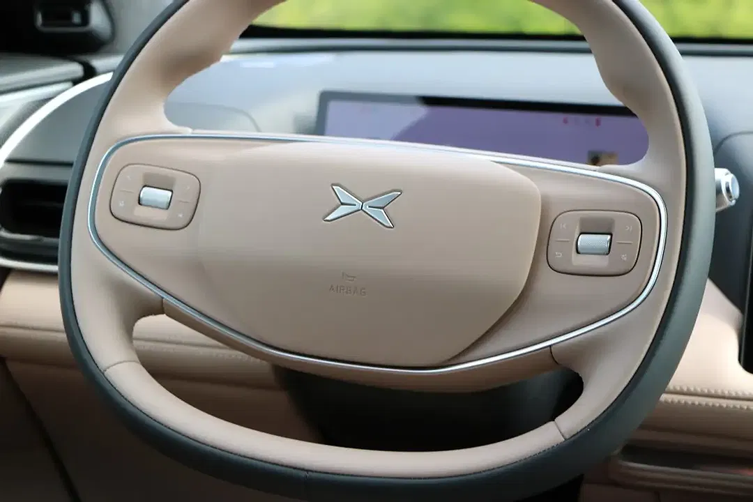 Xpeng G9 AWD Performance Black Edition Premium - Thumbnail 14