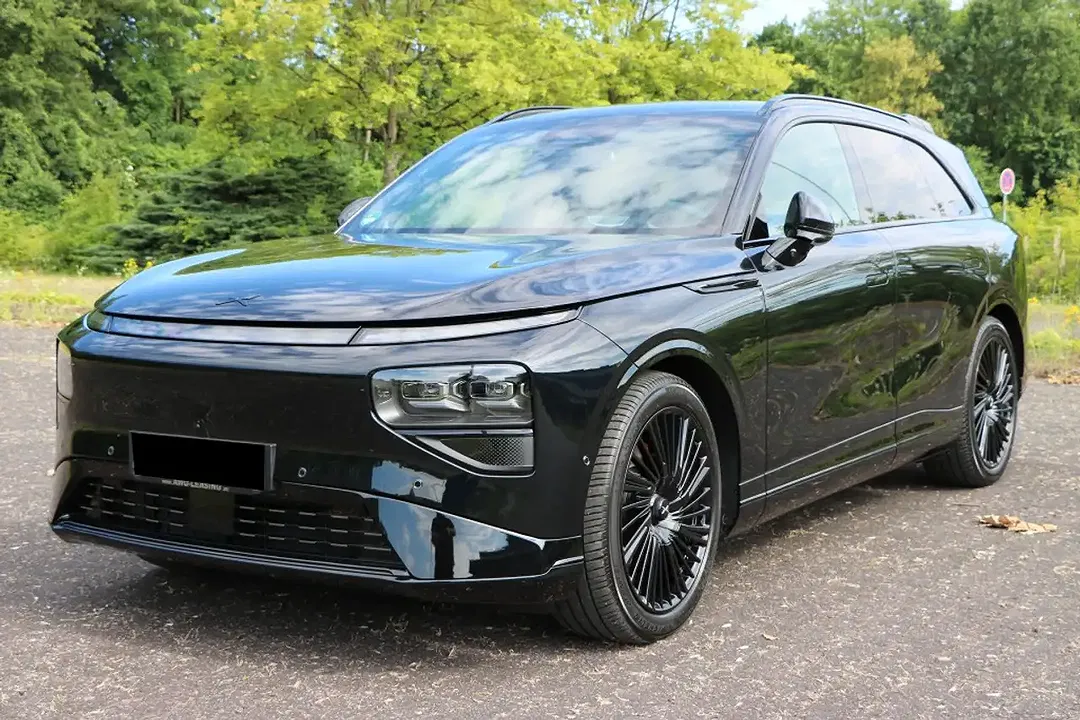 Xpeng G9 AWD Performance Black Edition Premium - Thumbnail 3