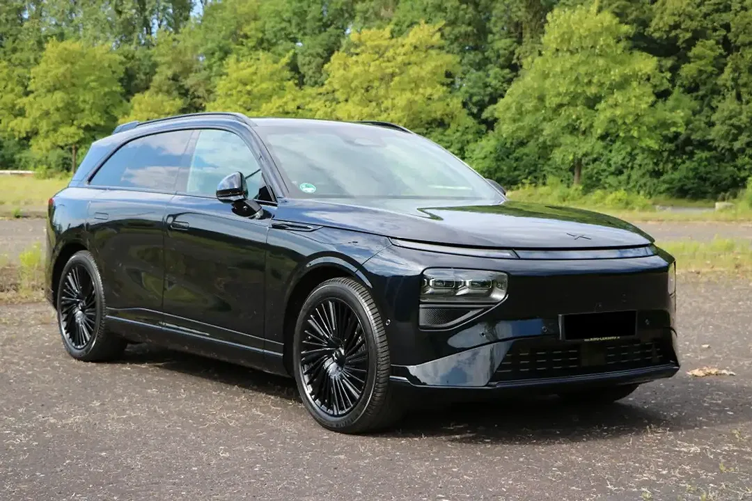 Xpeng G9 AWD Performance Black Edition Premium - Thumbnail 4
