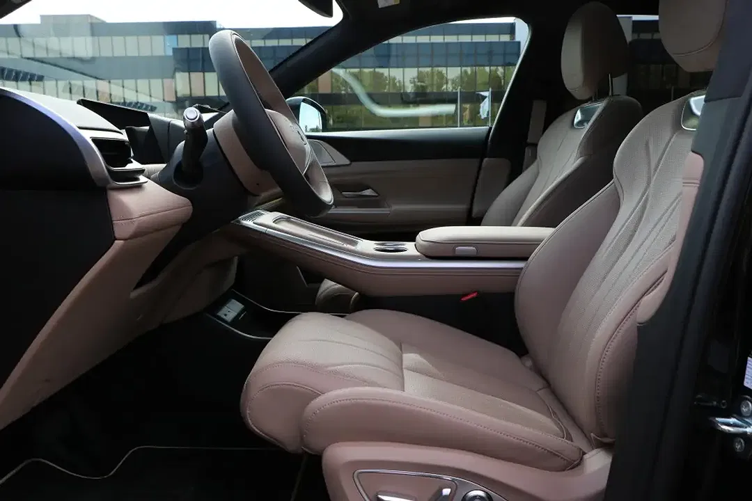 Xpeng G9 AWD Performance Black Edition Premium - Thumbnail 8
