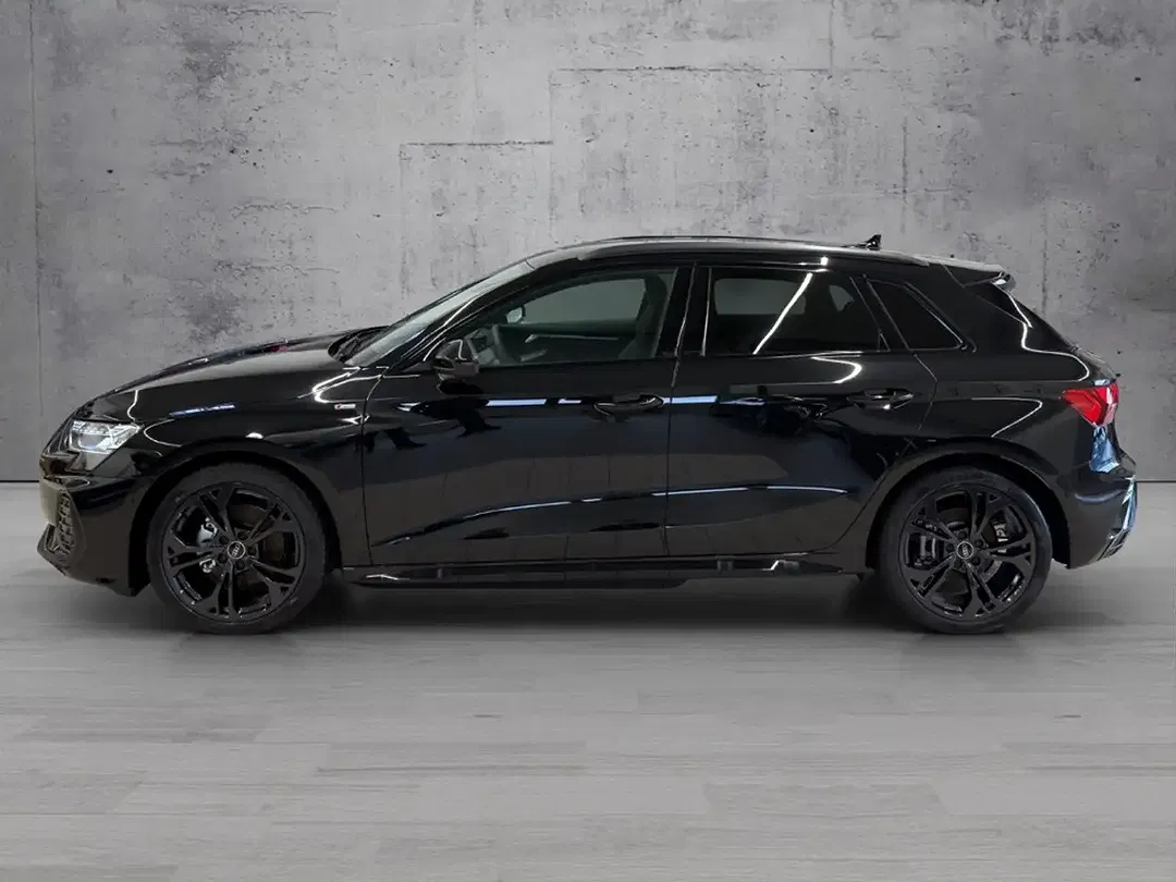 Audi A3 35 TFSI Matrix LED Sportback S line - Thumbnail 3