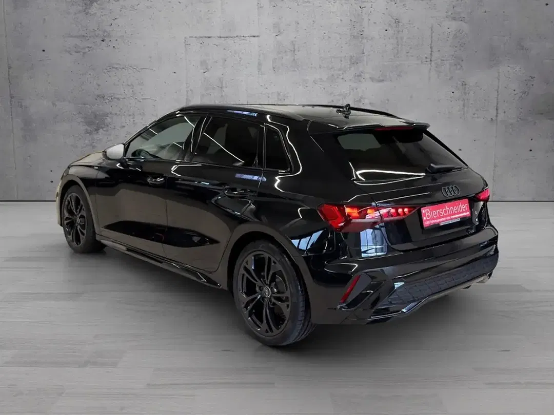 Audi A3 35 TFSI Matrix LED Sportback S line - Thumbnail 5