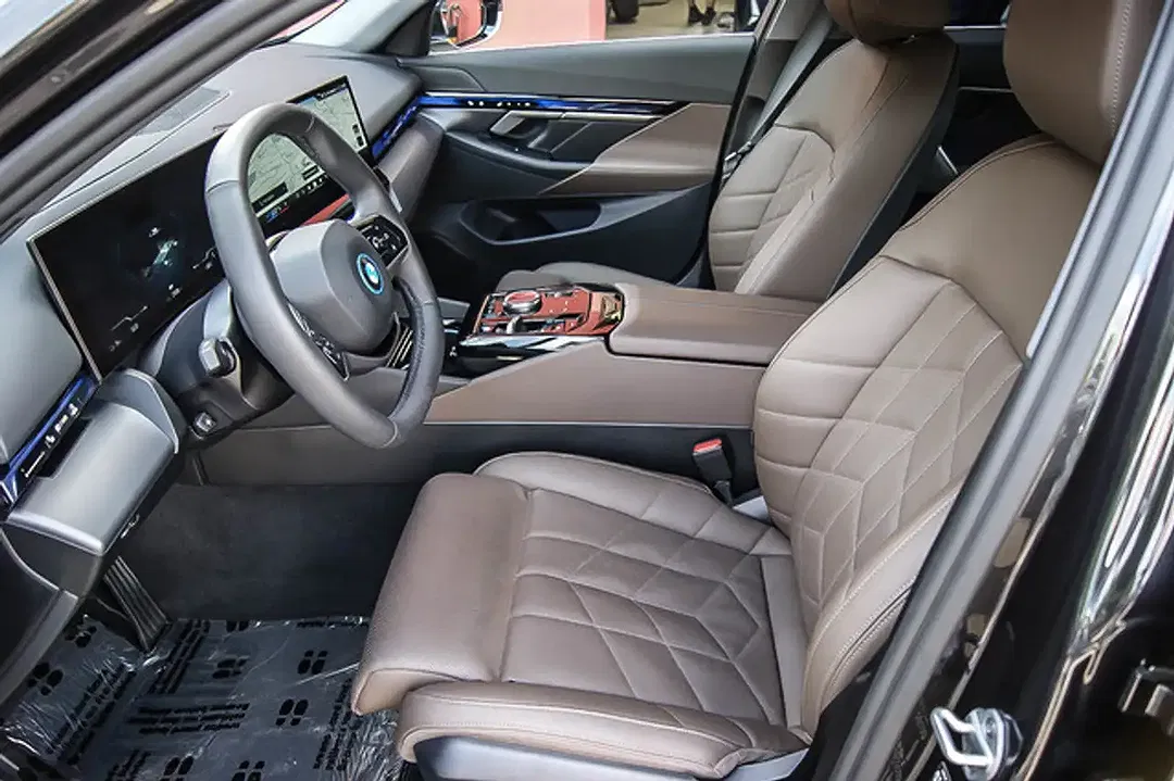 BMW i5 eDrive - Thumbnail 6