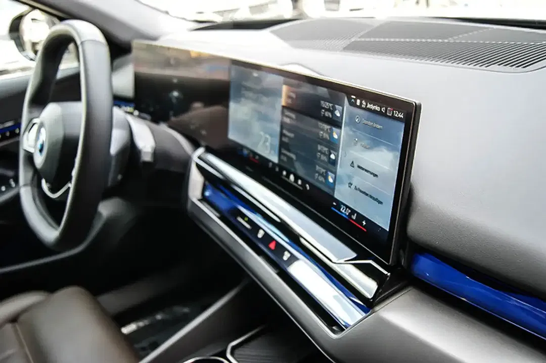 BMW i5 eDrive - foto 8