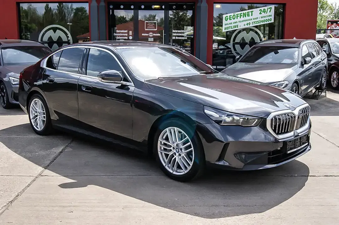 BMW i5 eDrive - Thumbnail 3