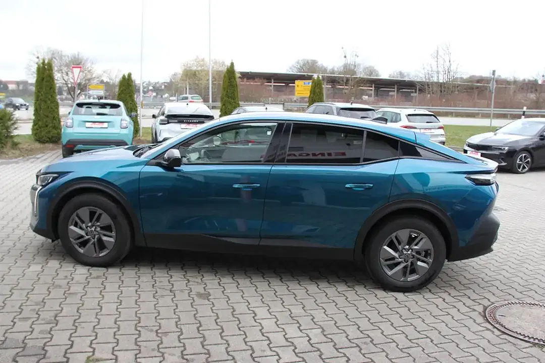 Peugeot 408 145 Hybrid Allure - Thumbnail 3