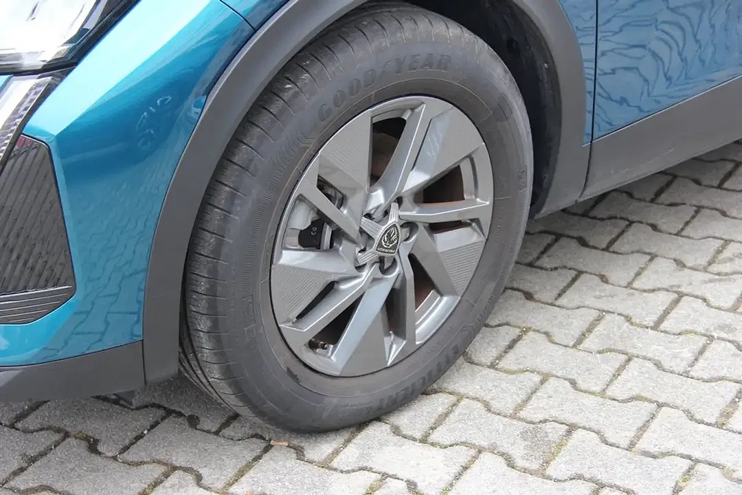 Peugeot 408 145 Hybrid Allure - Thumbnail 4