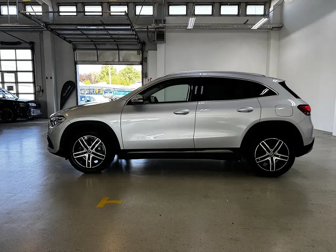 Mercedes-Benz GLA 200 MBUX Progressive - Thumbnail 10