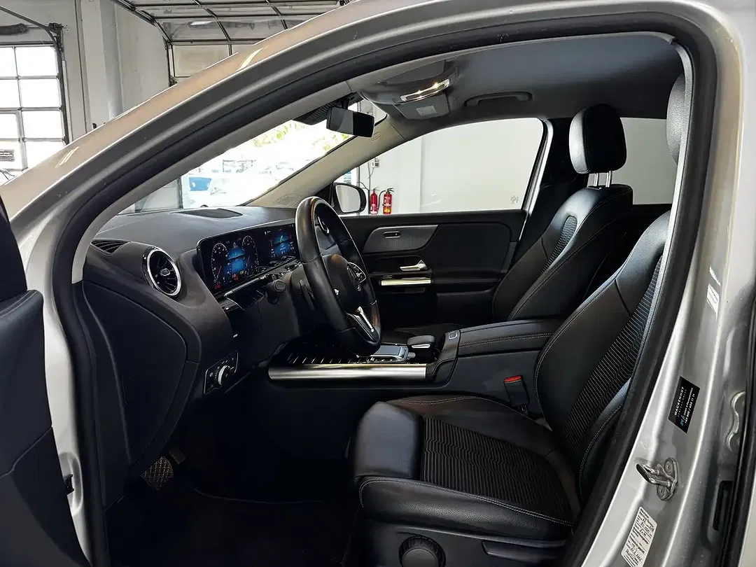 Mercedes-Benz GLA 200 MBUX Progressive - Thumbnail 12