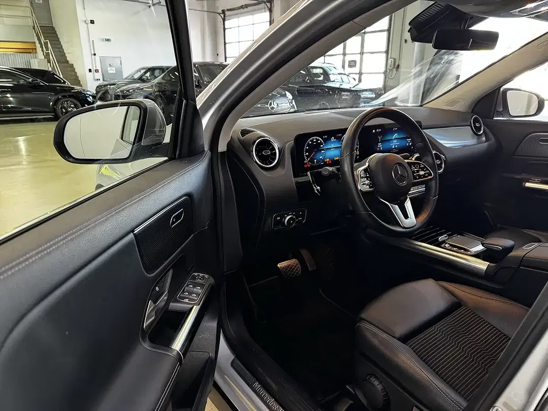 Mercedes-Benz GLA 200 MBUX Progressive - Thumbnail 13