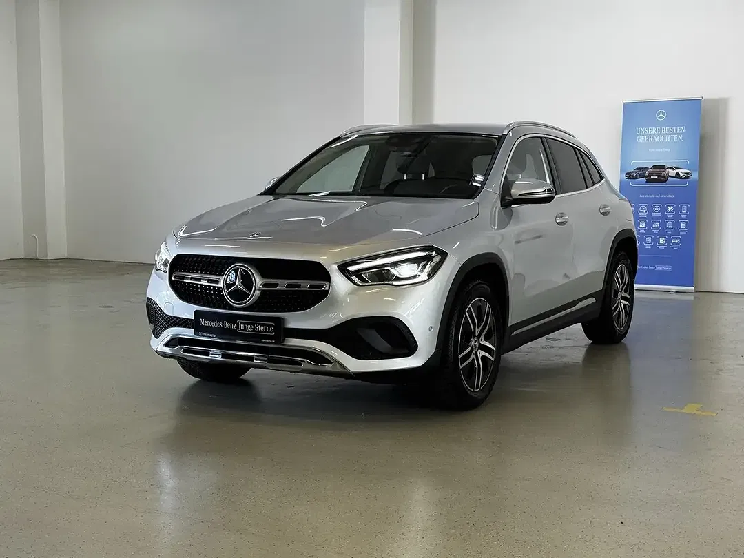 Mercedes-Benz GLA 200 MBUX Progressive - Thumbnail 1
