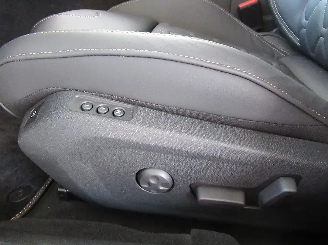 Peugeot 508 225 e-EAT8 PHEV Edition SW - Thumbnail 9