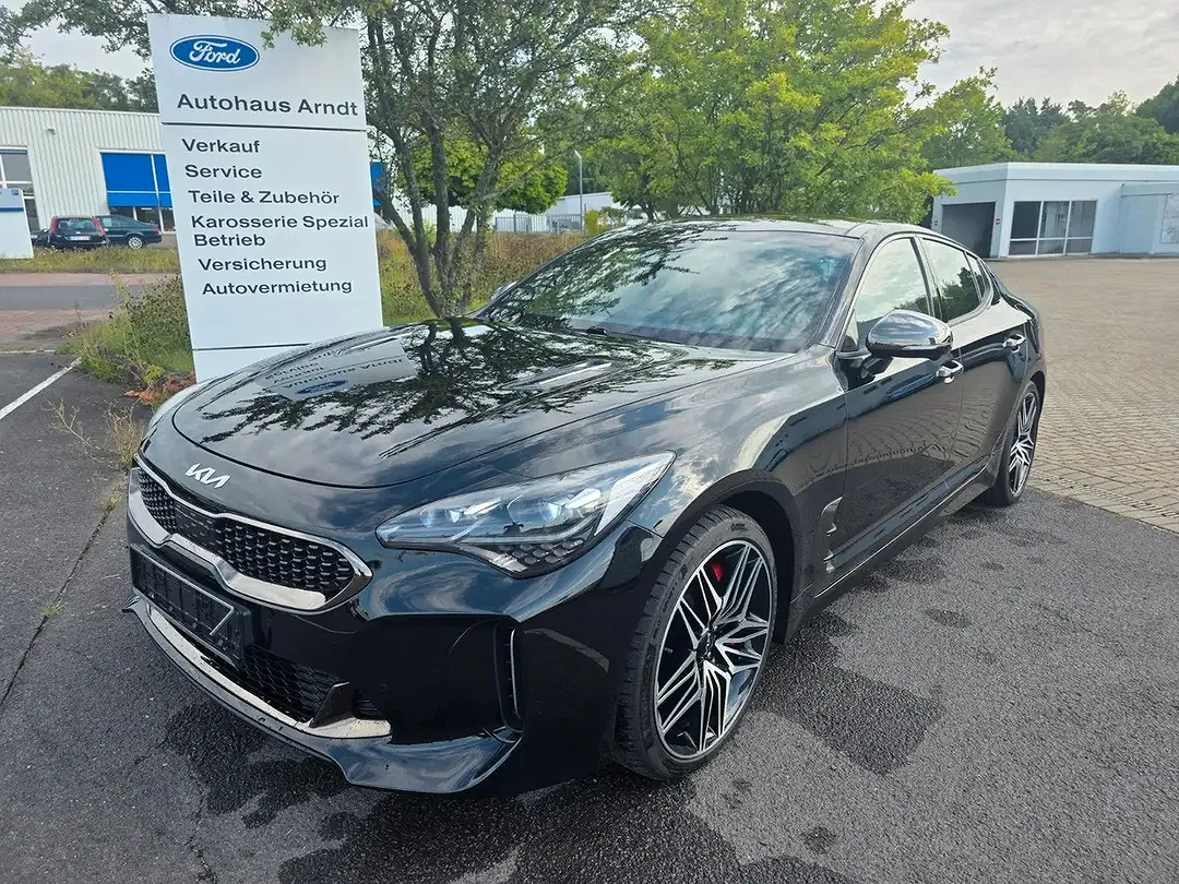 Kia Stinger 3.3 V6 GT - foto 1