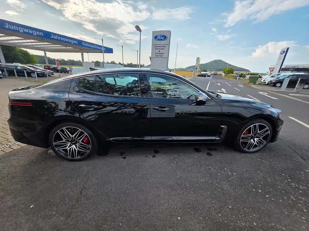 Kia Stinger 3.3 V6 GT - Thumbnail 4
