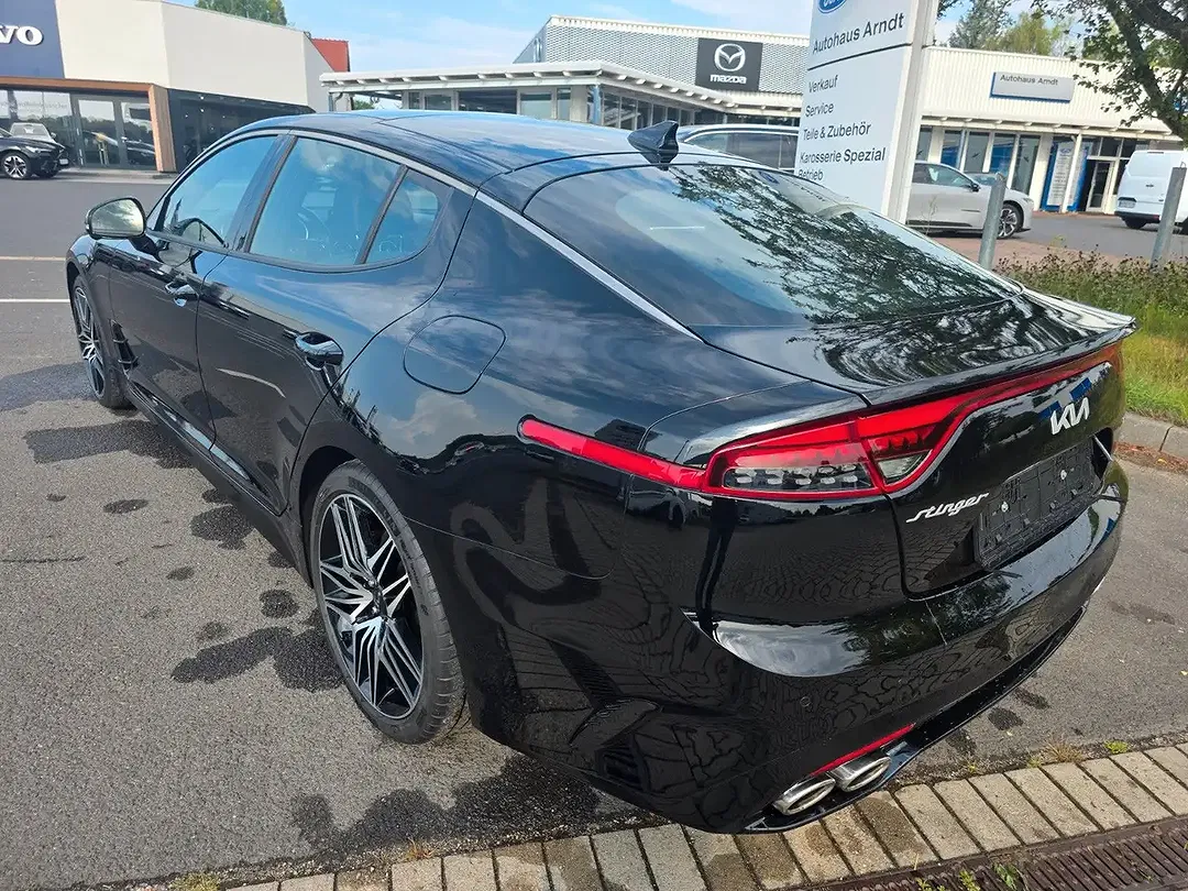Kia Stinger 3.3 V6 GT - Thumbnail 9