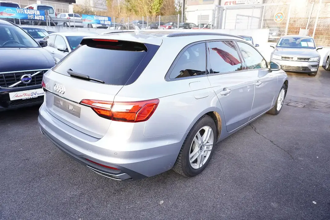 Audi A4 35 TDI AUT Avant - Thumbnail 4