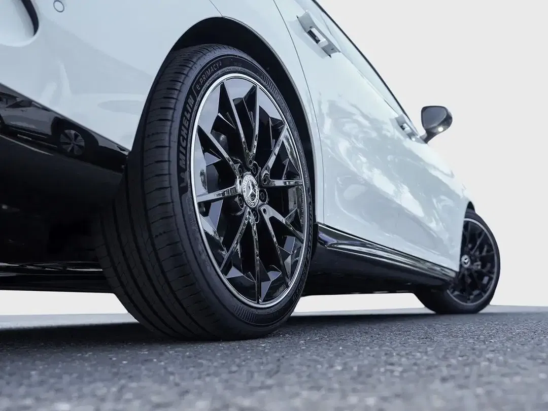 Mercedes-Benz CLA 200 AMG Night - Thumbnail 5