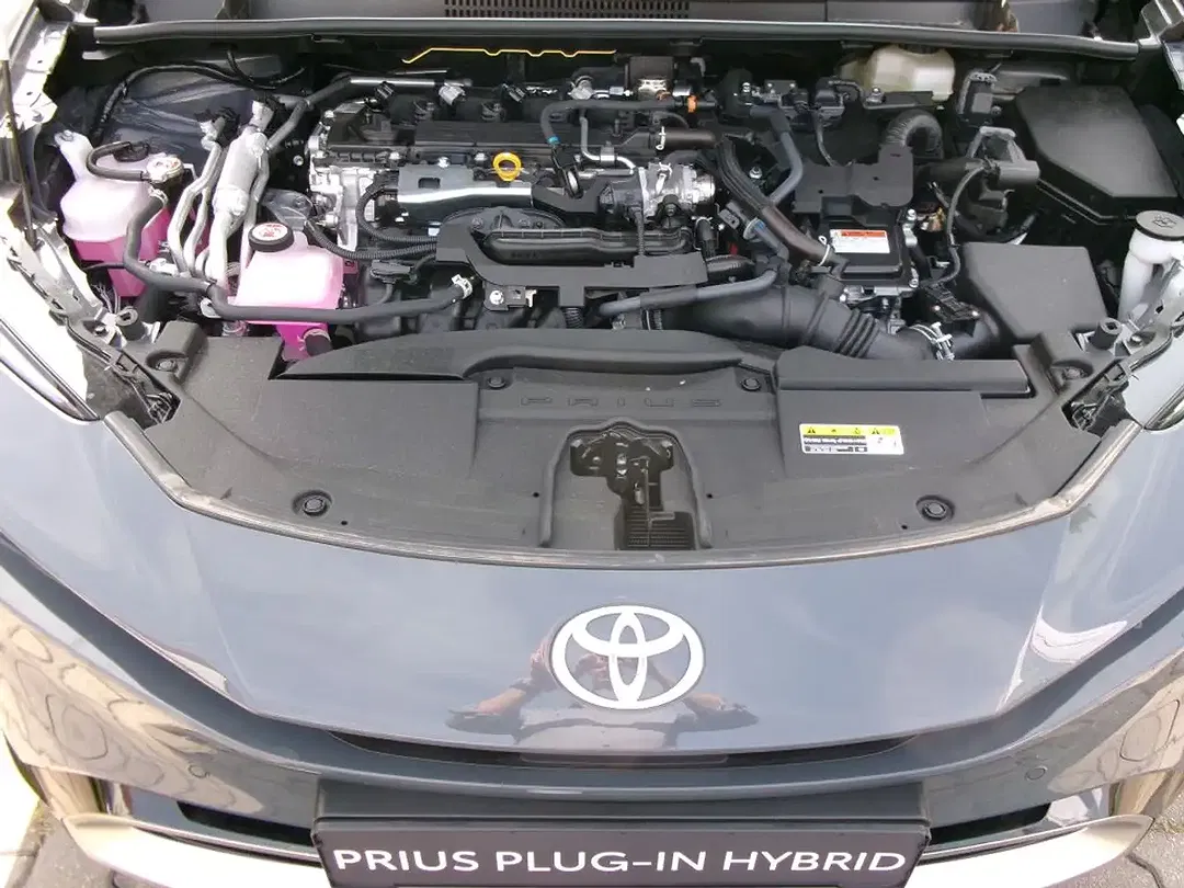 Toyota Prius PHEV Executive - foto 15
