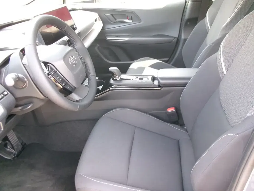 Toyota Prius PHEV Executive - Thumbnail 7