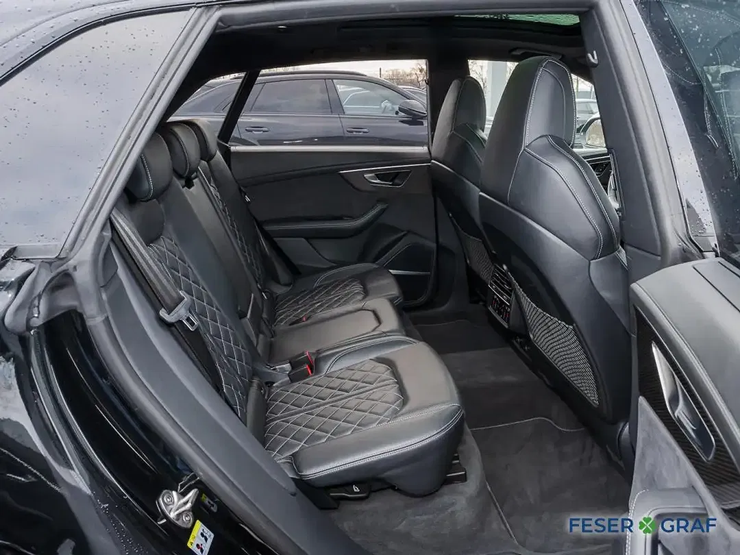 Audi SQ8 - Thumbnail 7