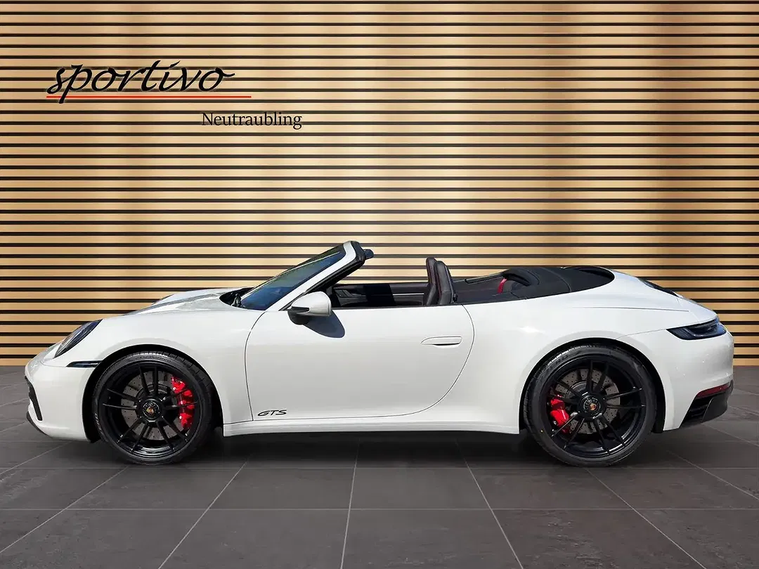 Porsche 911 Carrera 4 GTS Cabriolet - foto 2