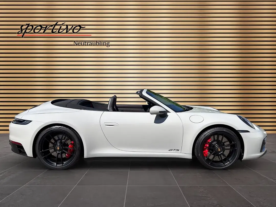 Porsche 911 Carrera 4 GTS Cabriolet - Thumbnail 6