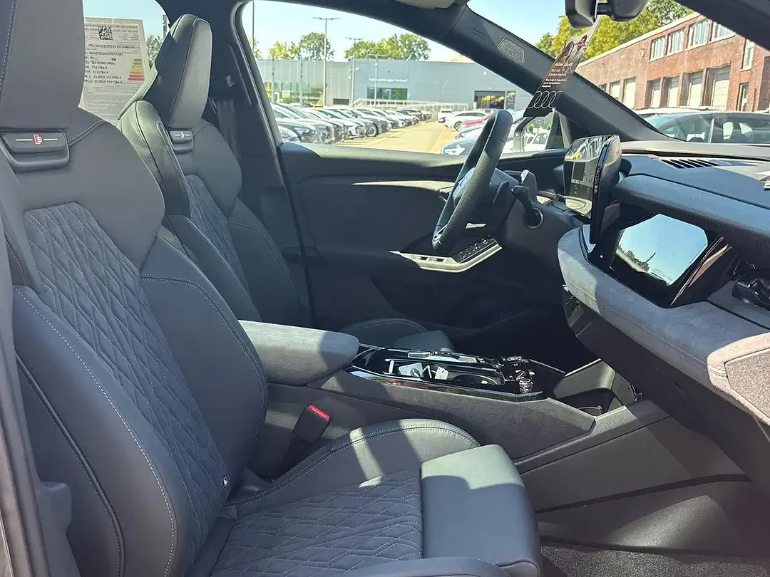 Audi Q6 e-tron quattro Matrix LED S line - Thumbnail 9