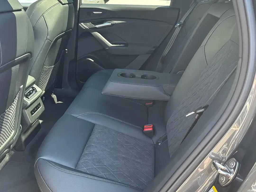 Audi Q6 e-tron quattro Matrix LED S line - Thumbnail 10