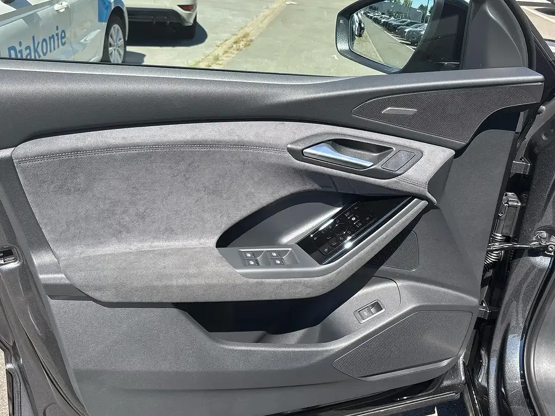 Audi Q6 e-tron quattro Matrix LED S line - Thumbnail 11