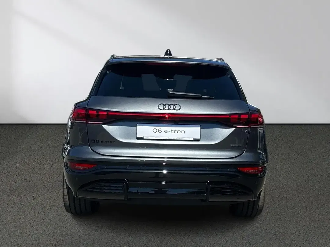 Audi Q6 e-tron quattro Matrix LED S line - Thumbnail 4