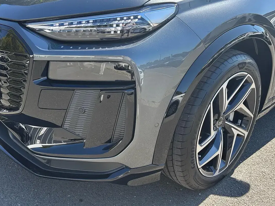 Audi Q6 e-tron quattro Matrix LED S line - Thumbnail 5