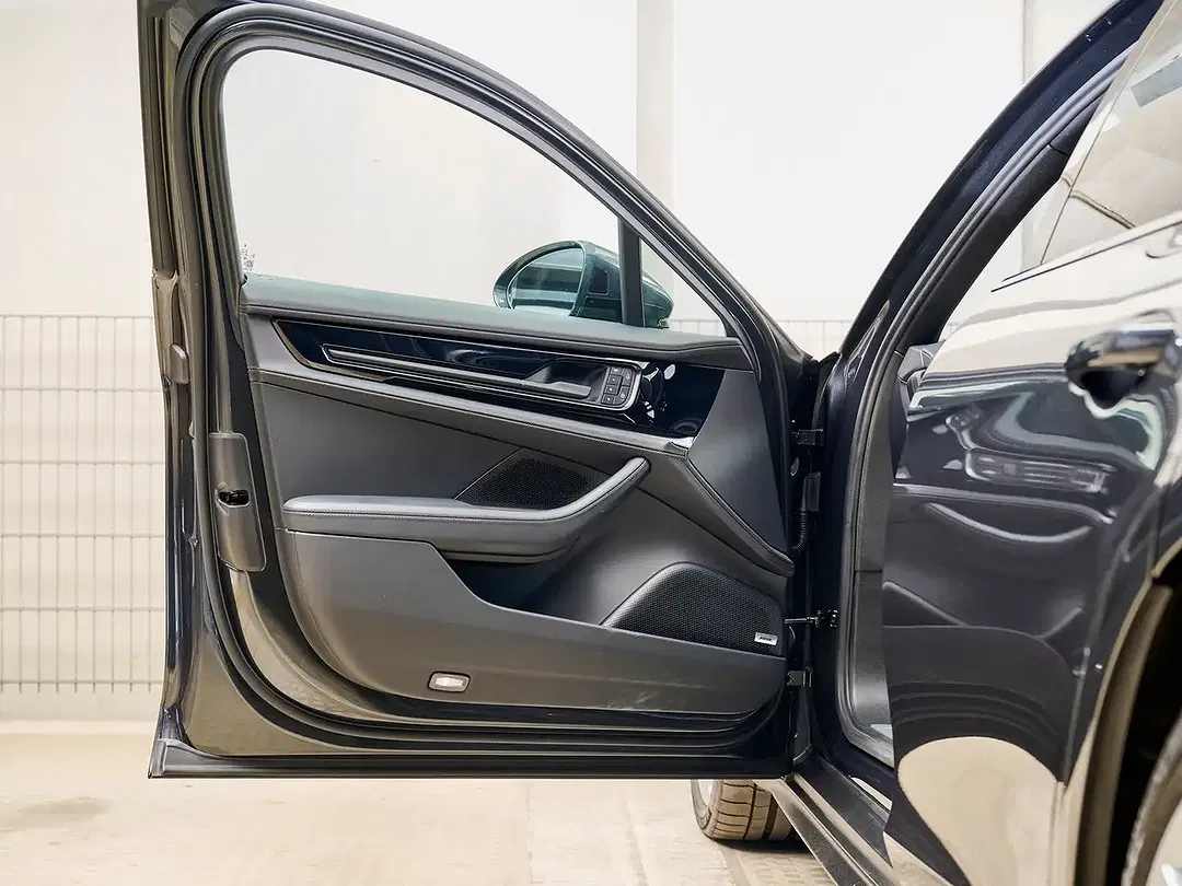 Porsche Panamera E-Hybrid 4 - Thumbnail 14
