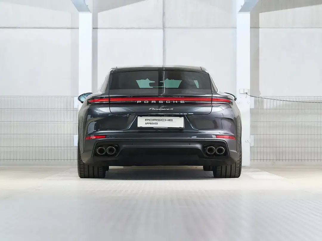 Porsche Panamera E-Hybrid 4 - Thumbnail 6
