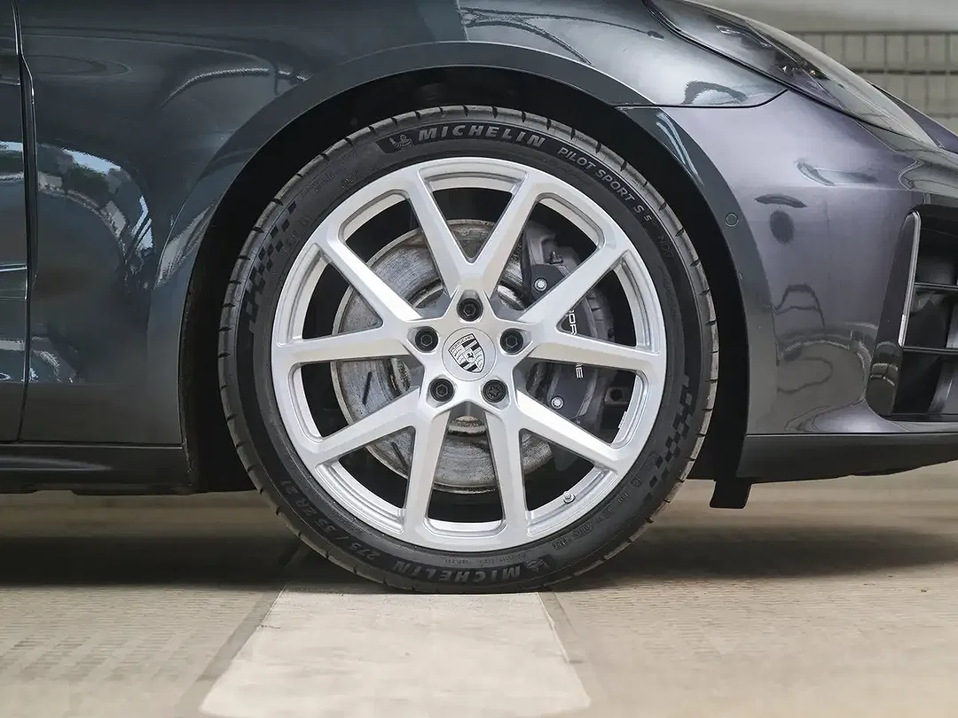 Porsche Panamera E-Hybrid 4 - Thumbnail 7
