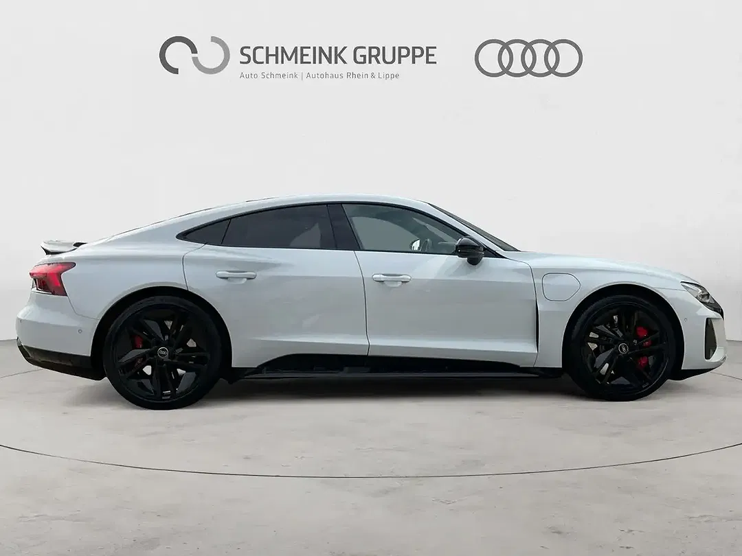 Audi RS e-tron GT - Thumbnail 6