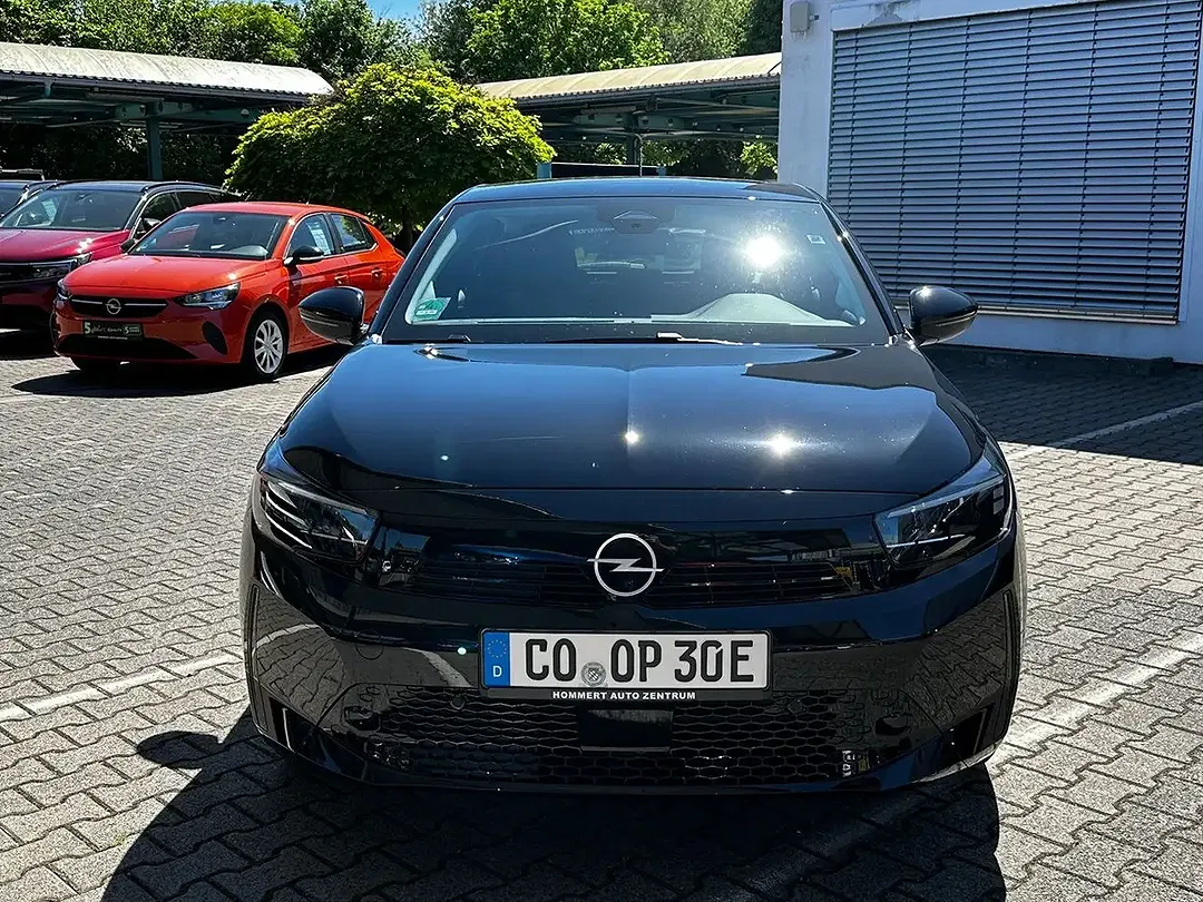 Opel Corsa Edition - Thumbnail 2