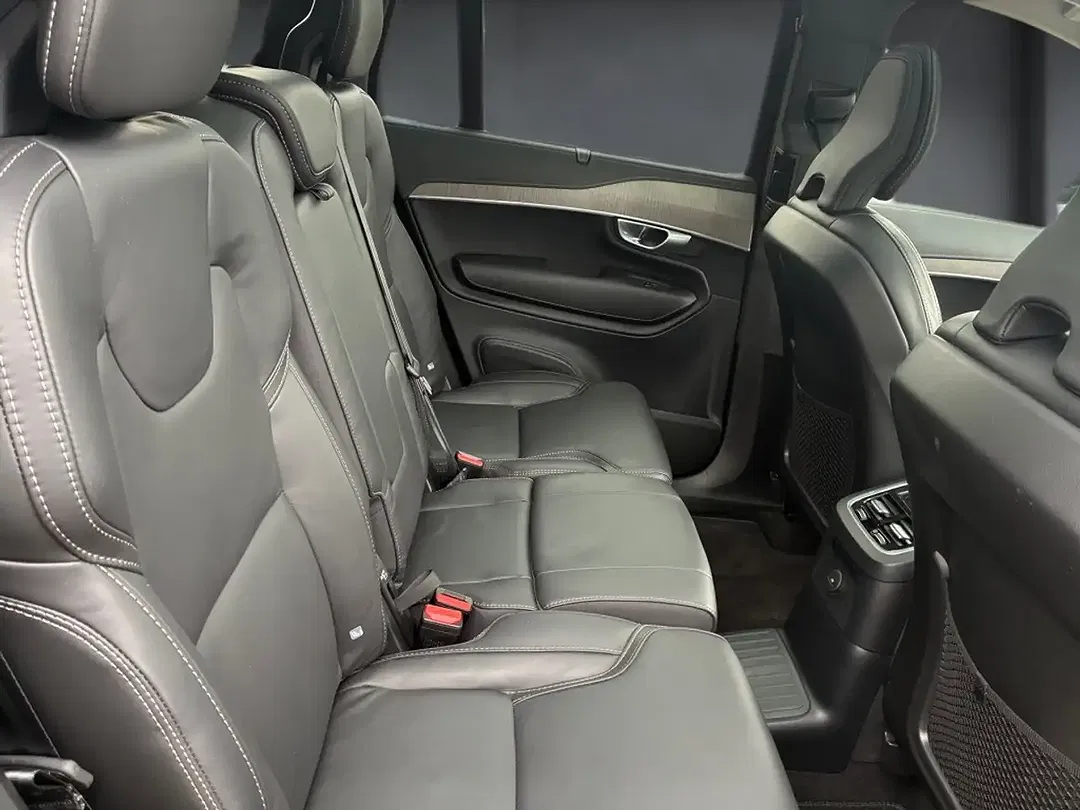 Volvo XC90 T8 - Thumbnail 12