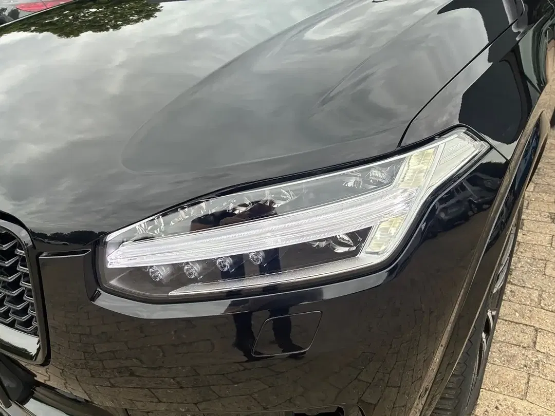 Volvo XC90 T8 - foto 1