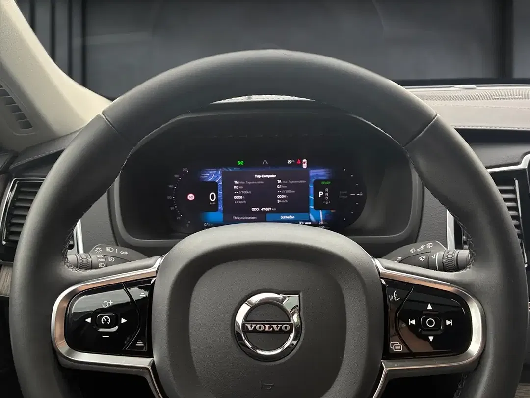 Volvo XC90 T8 - Thumbnail 7