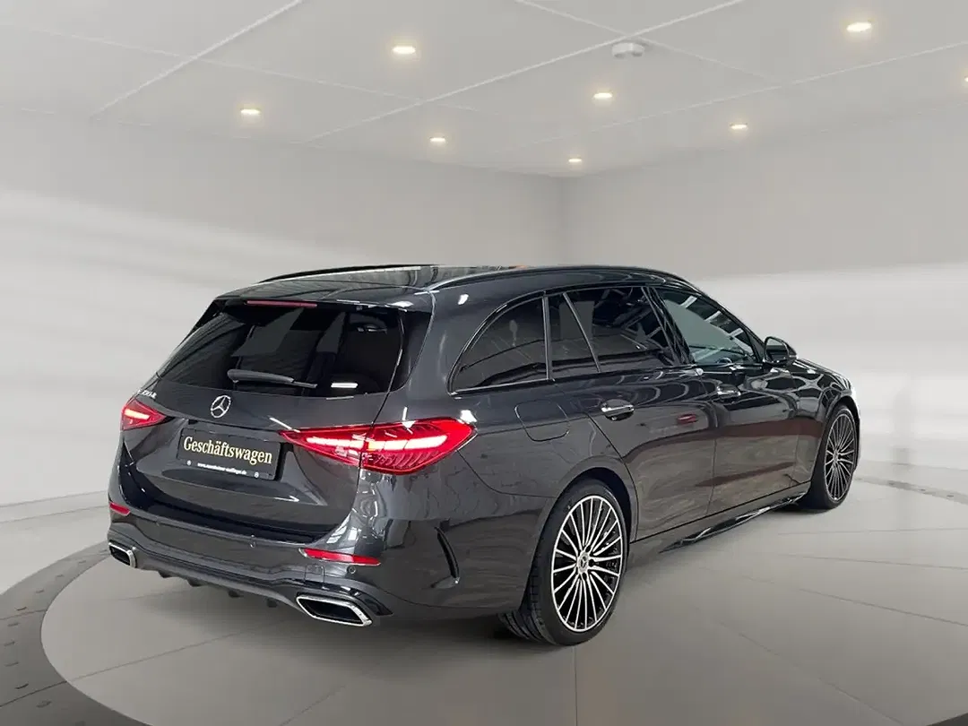 Mercedes-Benz C 300 AMG MBUX Burmester Night - Thumbnail 2