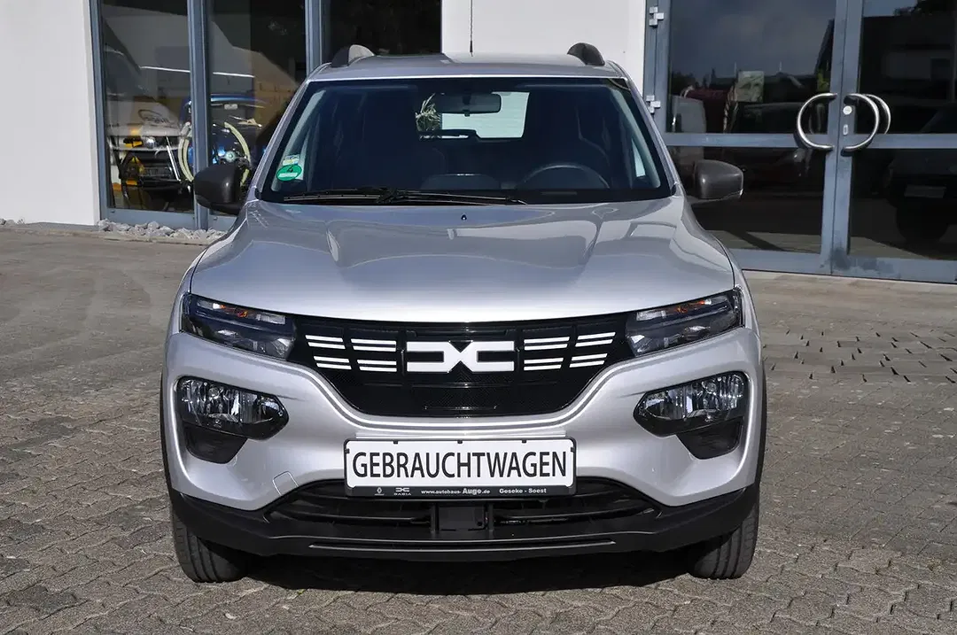 Dacia Spring EV Essential - Thumbnail 3