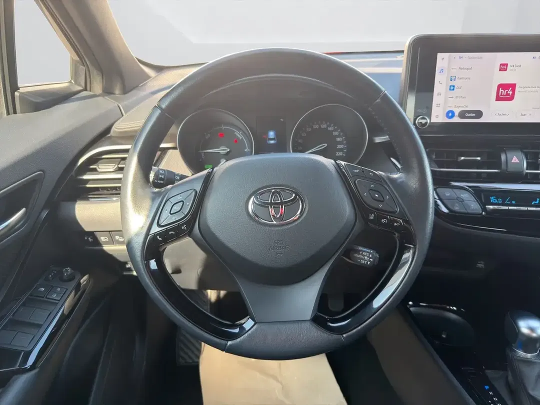 Toyota C-HR Hybrid Team Deutschland - Thumbnail 14