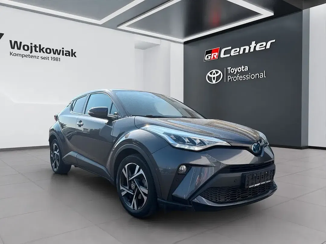 Toyota C-HR Hybrid Team Deutschland - Thumbnail 4