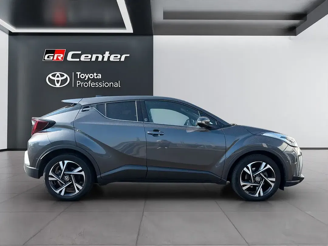 Toyota C-HR Hybrid Team Deutschland - Thumbnail 5