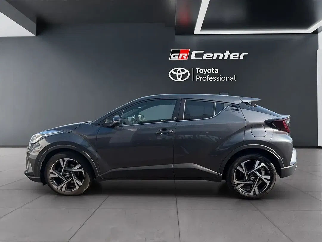 Toyota C-HR Hybrid Team Deutschland - Thumbnail 9