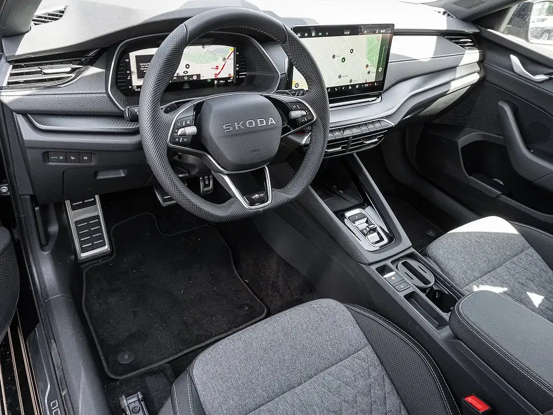 Skoda Octavia 2.0 TDI Combi Sportline - Thumbnail 5