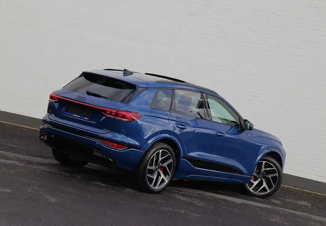 Audi SQ6 e-tron Edition One - Thumbnail 10