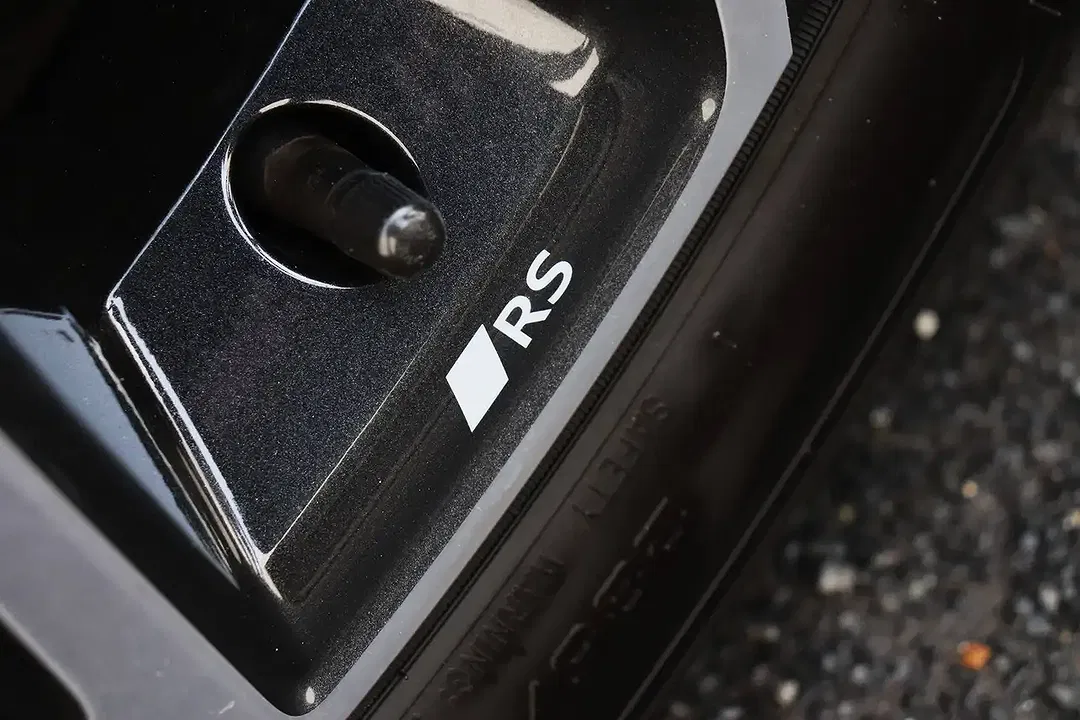 Audi SQ6 e-tron Edition One - Thumbnail 6