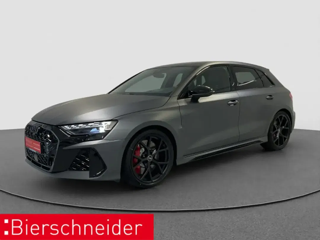 Audi RS3 Matrix LED Sportback - foto 1